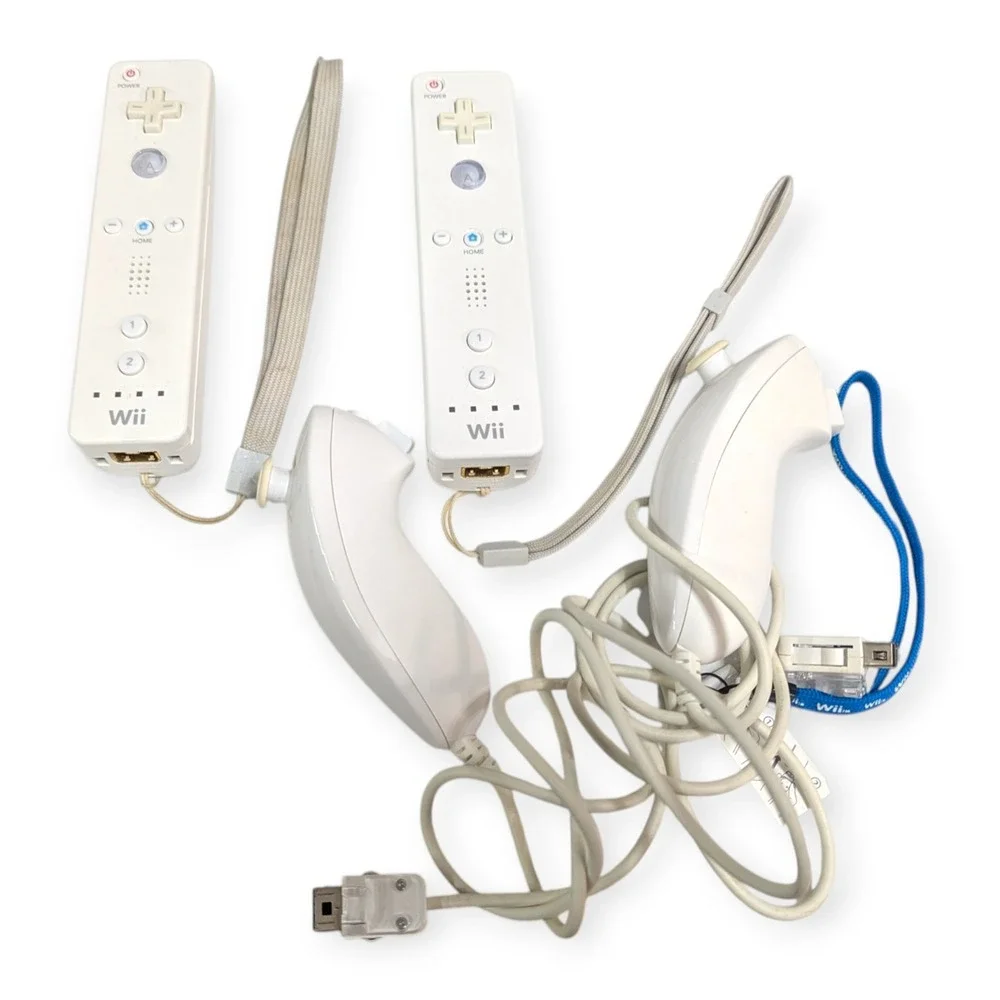 Nintendo Wii Console RVL-001 White Bundle w/ Wii Sports Two Remotes Boxed Tested
